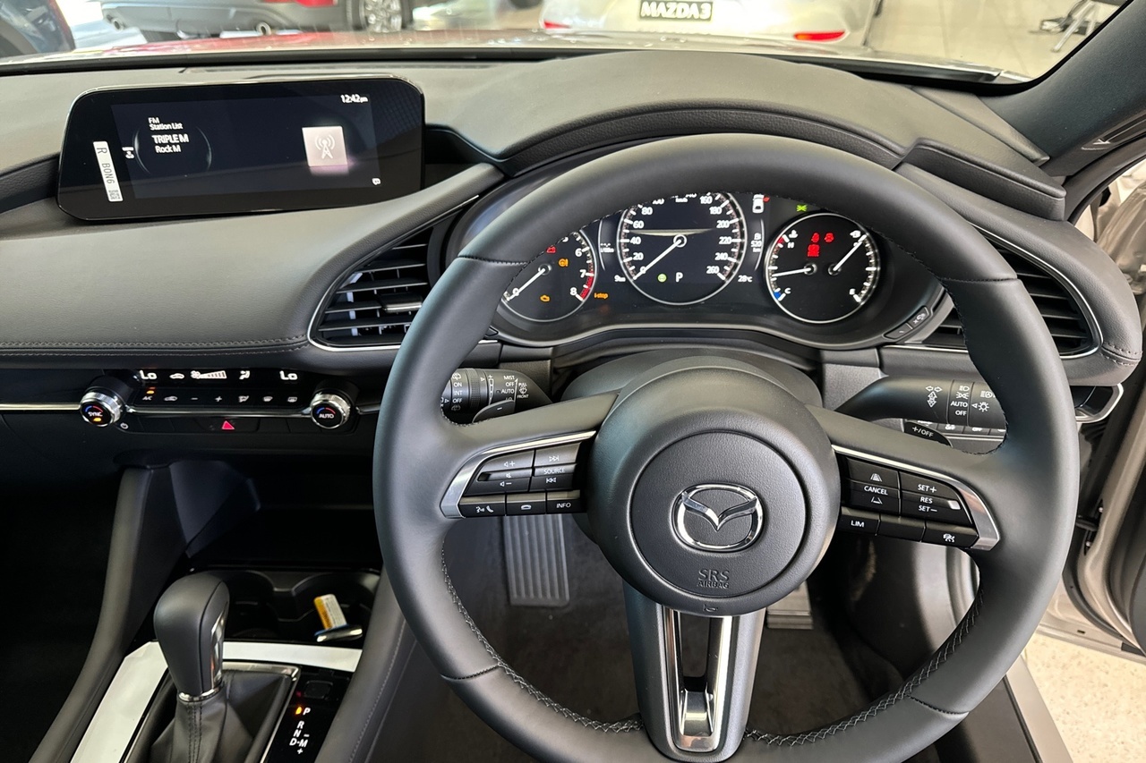 2024 Mazda 3 BP Series G20 Evolve Hatch Image 12