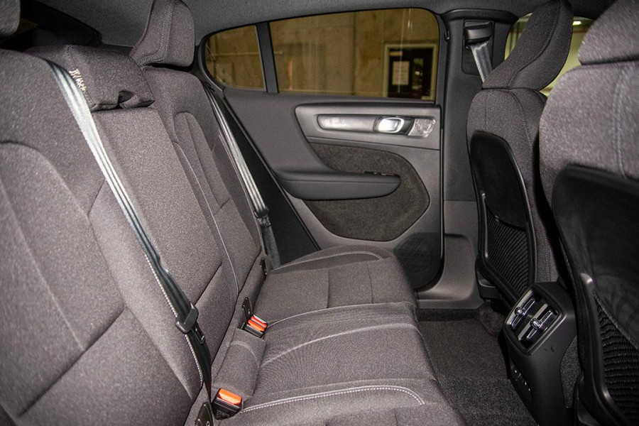 2024 Volvo C40  Recharge SUV Image 9