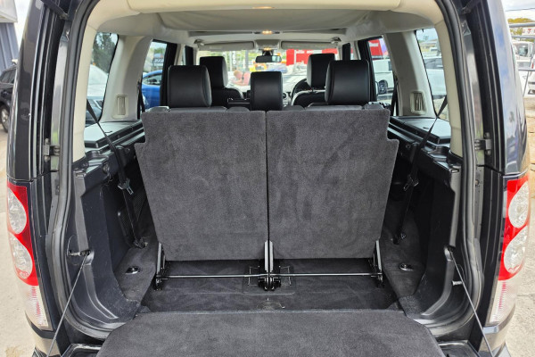 2013 Land Rover Discovery Sport Series 4 HSE SUV Image 16