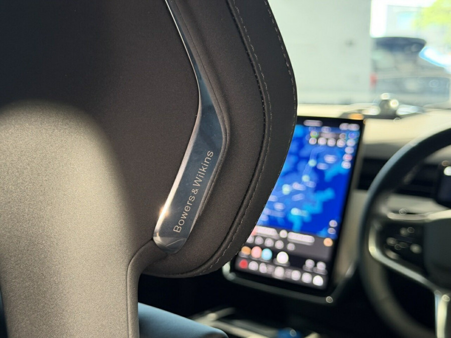 2026 Volvo EX90  Ultra Twin Motor Performance SUV Image 11