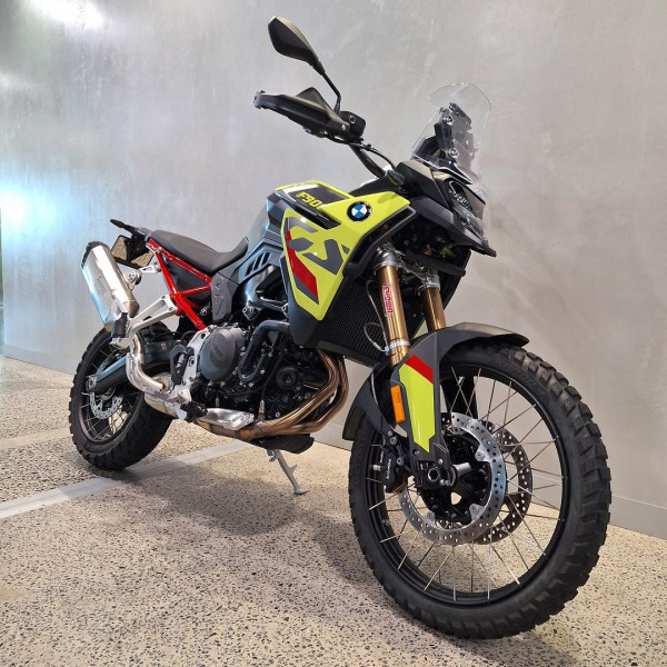 2024 MY25 BMW F 900 GS Enduro F 900 image 3