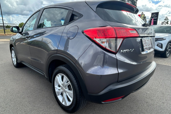 2019 Honda HR-V VTi SUV Image 5