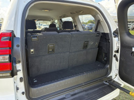 2018 Toyota LandCruiser Prado GDJ150R GXL SUV image 10