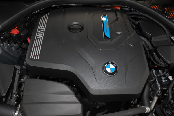 2022 BMW 3 Series 30e M Sport Phev Sedan image 24