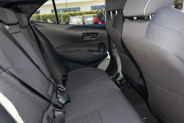 2018 Toyota Corolla MZEA12R Ascent Sport Hatch Image 6