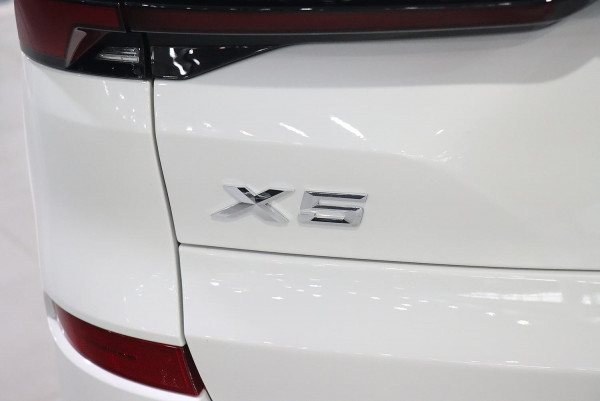 2025 BMW X5 G05 LCI xDrive30d M Sport SUV image 5