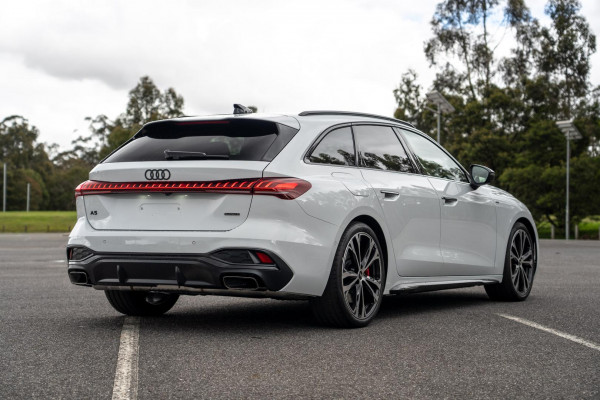 2025 Audi A5 B10 e-hybrid S-Line Wagon