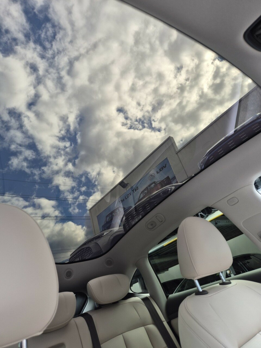 2025 MG IM6 S12L Premium SUV Image 16