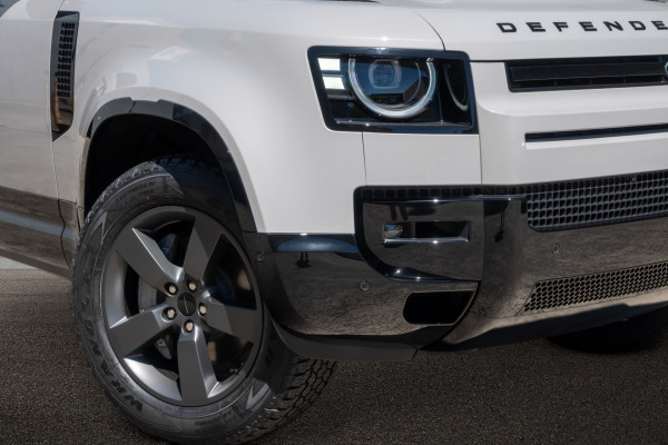 2026 Land Rover Defender L663 110 D350 X-Dynamic SE SUV image 6