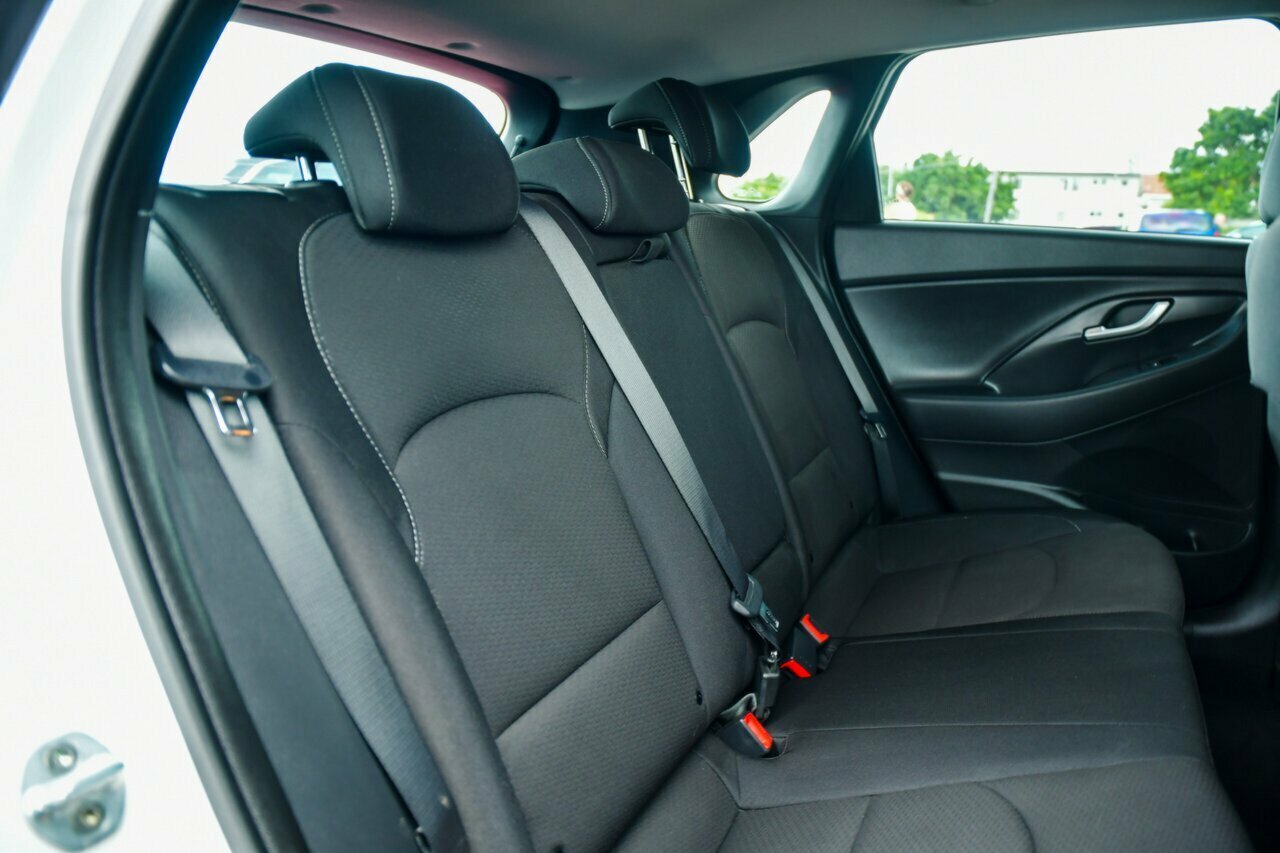 2017 Hyundai i30 PD MY18 Active Hatch Image 8