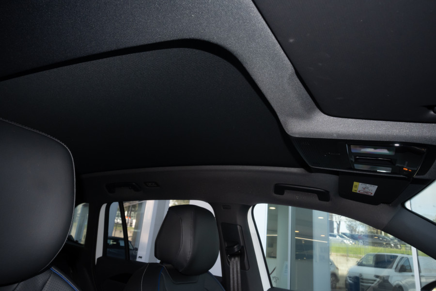 2025 Volkswagen Tiguan CT 195TSI R-Line SUV Image 11