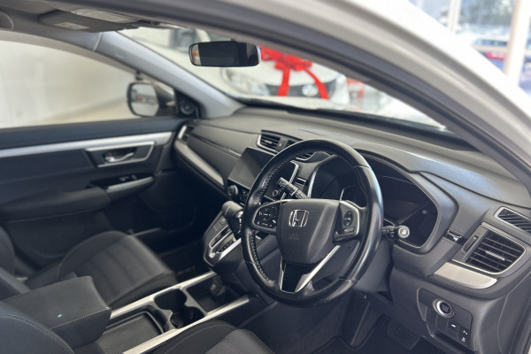 2017 MY18 Honda CR-V RW VTi-S SUV Image 6