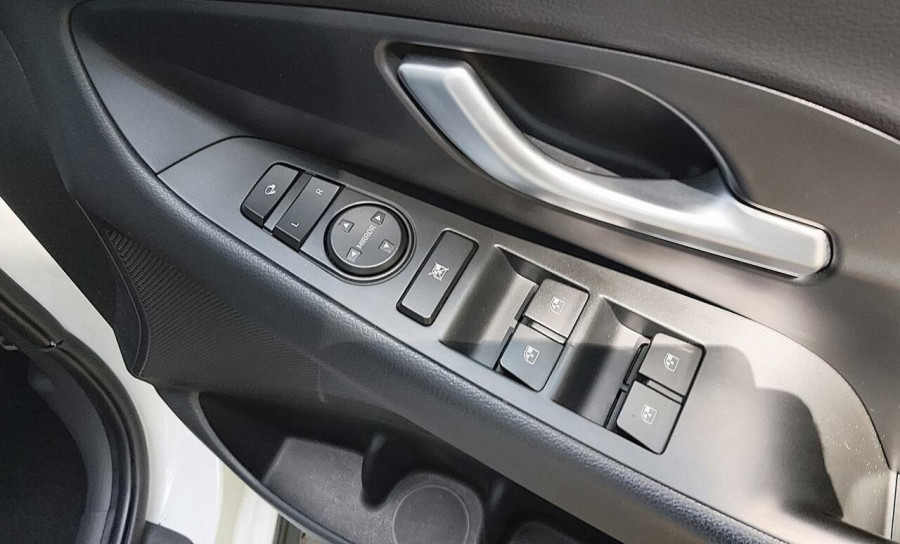 2024 MY25 Hyundai i30 PDe.V6  N Line Hatch Image 15