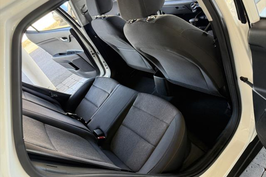 2022 MY23 Kia Stonic YB S SUV Image 13