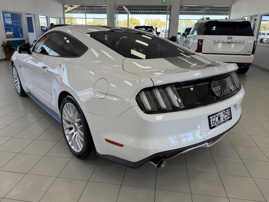 2017 Ford Mustang FM GT Coupe Image 5