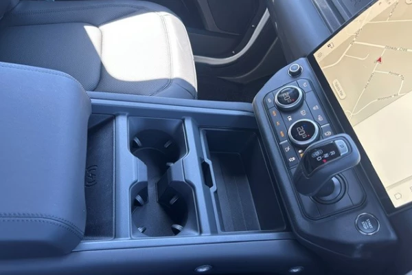 2026 Land Rover Defender L663 130 D350 X-Dynamic SE SUV Image 22