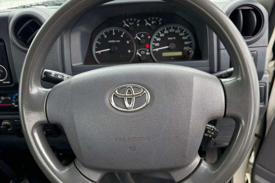 2017 Toyota LandCruiser VDJ76R GXL Cab Chassis Image 12