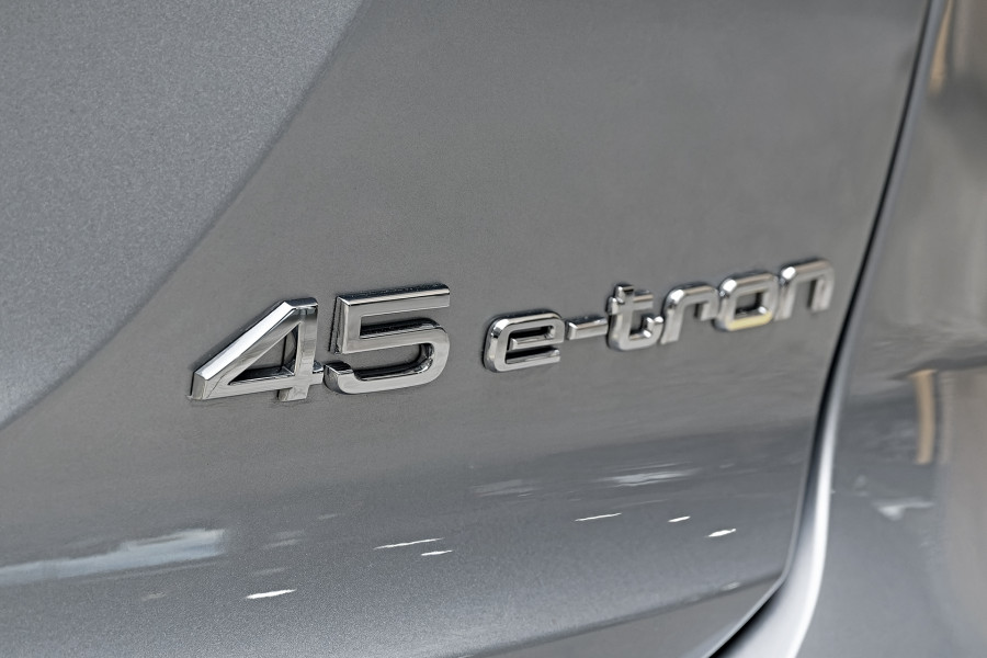 2025 MY24 Audi Q4 e-tron F4 45 SUV