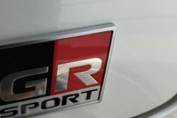 2022 MY21 Toyota C-HR ZYX10R GR Sport SUV Image 8