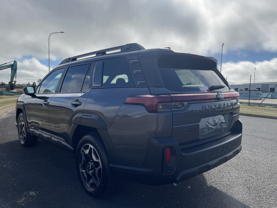 2026 Subaru Outback  7GEN AWD Touring SUV Image 6