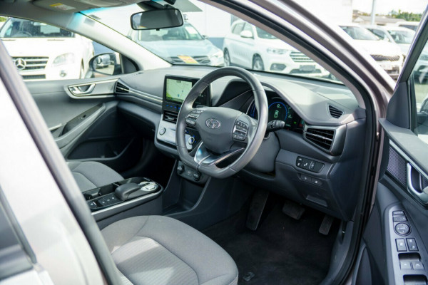 2022 Hyundai IONIQ AE.V4 Electric Elite Coupe Image 16