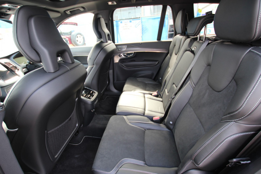 2020 Volvo XC90 L Series D5 R-Design Suv Image 9
