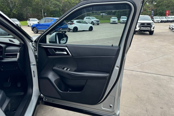 2022 MY23 Mitsubishi Outlander ZM Aspire SUV Image 5