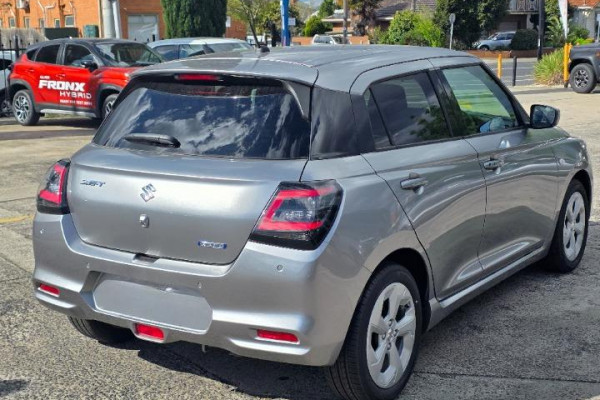 2026 Suzuki Swift UZ Hybrid Plus Hatch Image 5