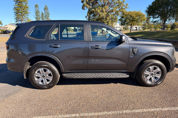 2025 MY25.25 Ford Everest UB Ambiente SUV Image 11