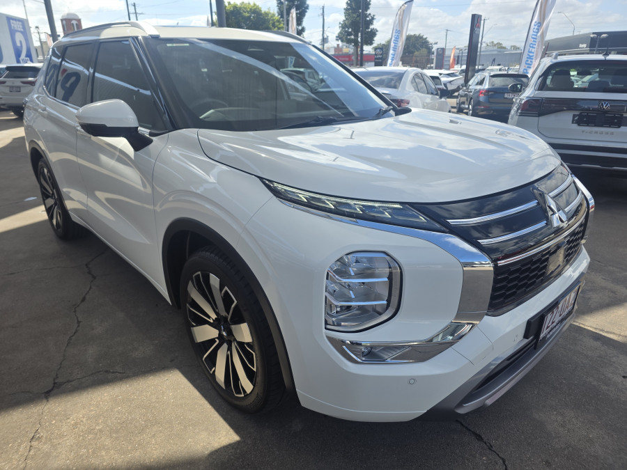 2025 Mitsubishi Outlander ZM Exceed SUV Image 1