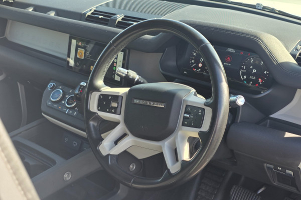 2020 MY21 Land Rover Defender L663 110 D300 SE SUV Image 18
