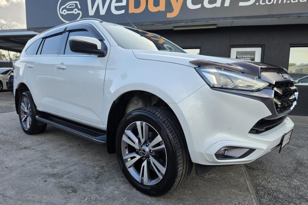 2023 Isuzu MU-X RJ LS-T SUV Image 7