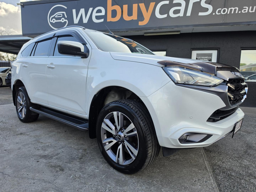 2023 Isuzu MU-X RJ LS-T SUV Image 7
