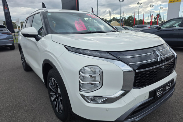 2025 Mitsubishi Outlander ZM LS SUV