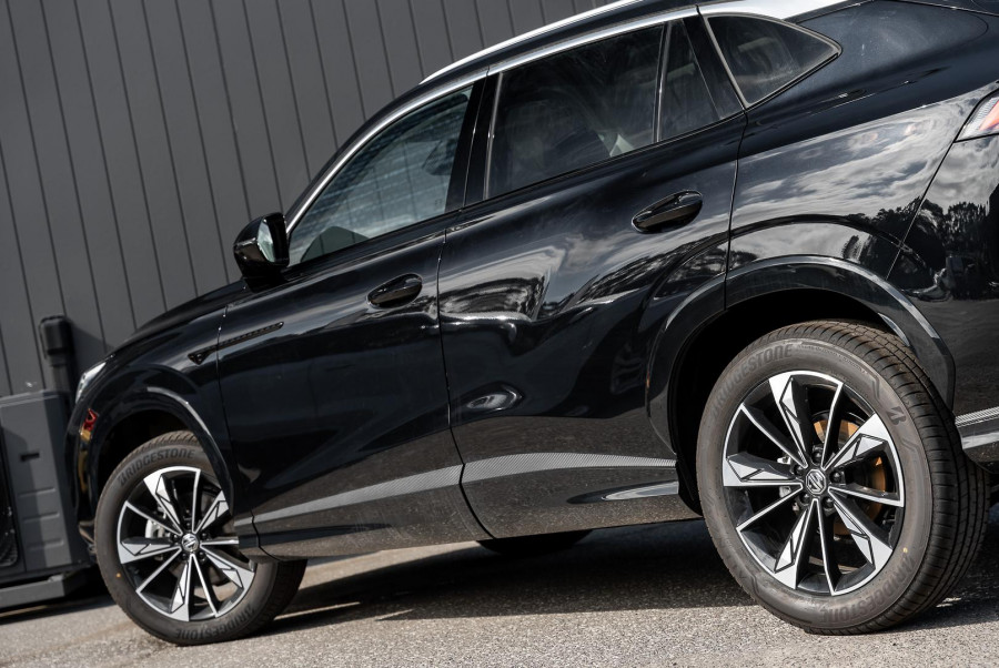 2025 MG HS AS33 Essence SUV Image 7