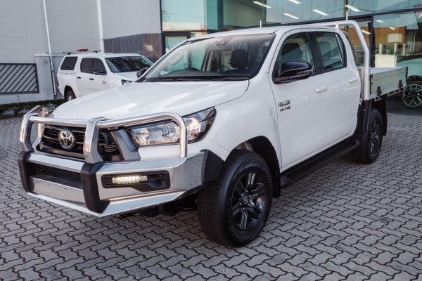 2023 Toyota HiLux GUN126R SR Cab Chassis Image 3