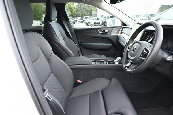 2025 MY26 Volvo XC60 UZ Plus B5 Bright SUV Image 13