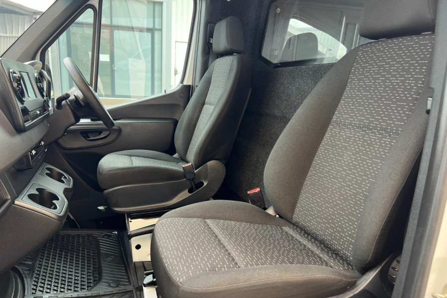 2020 Mercedes-Benz Sprinter VS30 311CDI Van Image 14