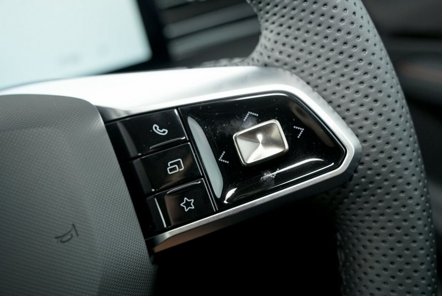 2025 MG HS AS33 Excite SUV Image 18