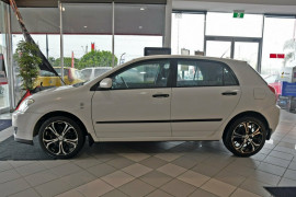 2005 Toyota Corolla ZZE122R 5Y Ascent Hatchback