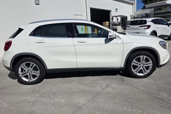 2017 Mercedes-Benz GLA-Class X156 GLA220 d SUV Image 12