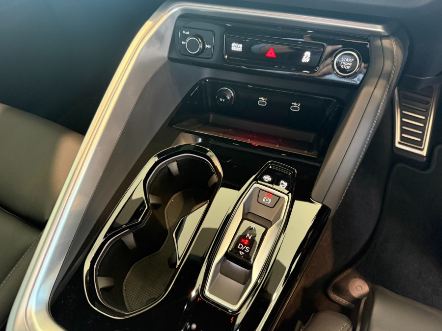 2025 Audi Q5 FY TDI Sport SUV Image 16