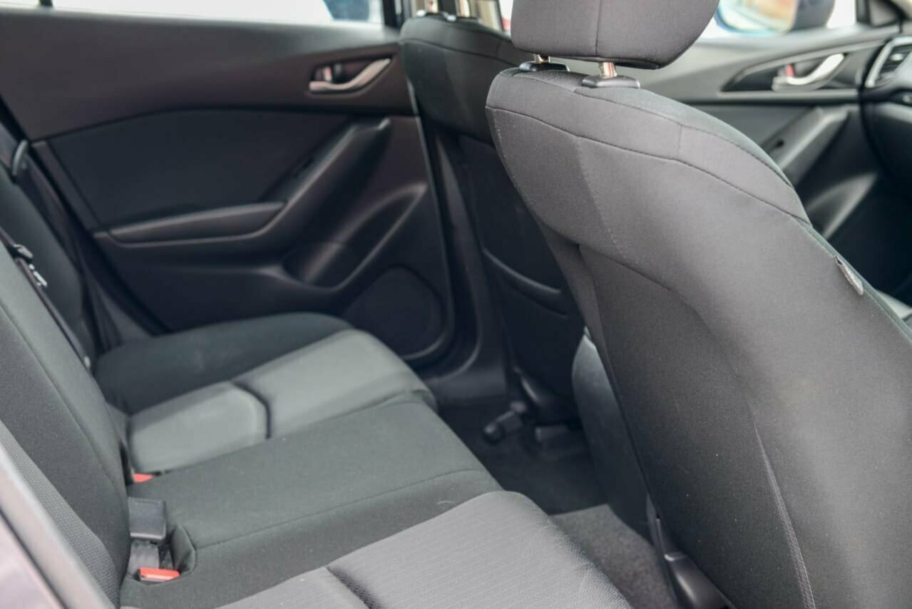 2014 Mazda 3 BM5478 Neo SKYACTIV-Drive Hatchback Image 7