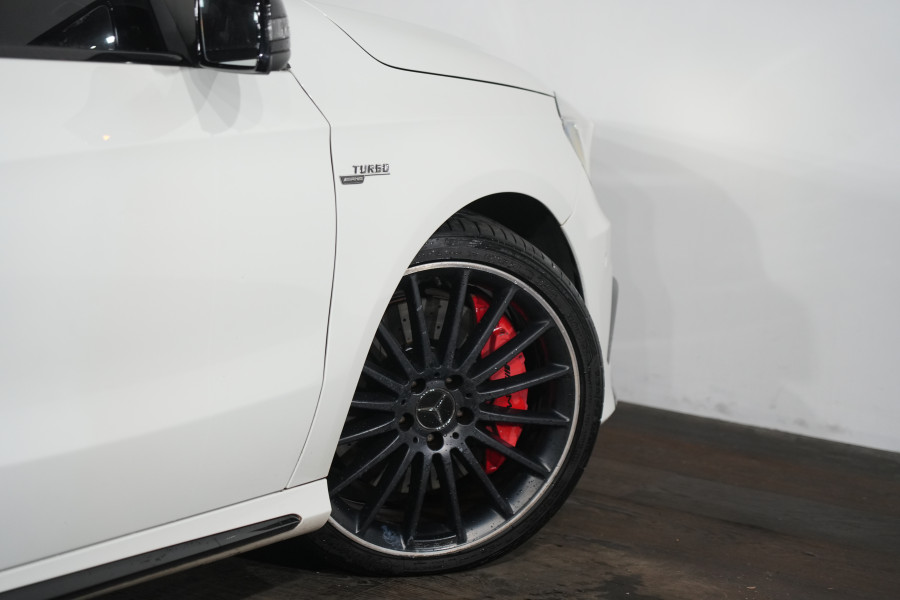 2015 Mercedes-Benz A-Class A45 AMG Hatch Image 10