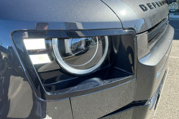 2025 MY26 Land Rover Defender L663 110 D350 X-Dynamic SE SUV Image 6