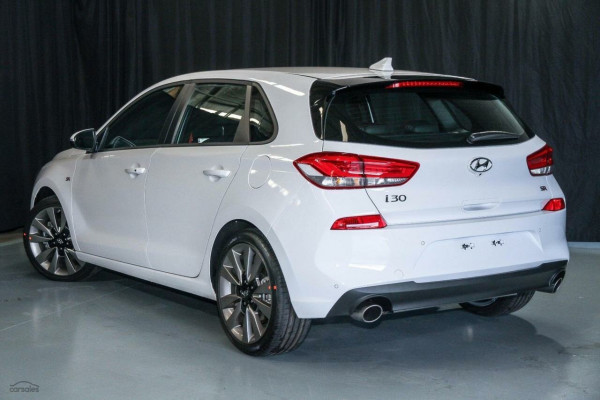 2018 Hyundai i30 PD SR Hatch Image 3