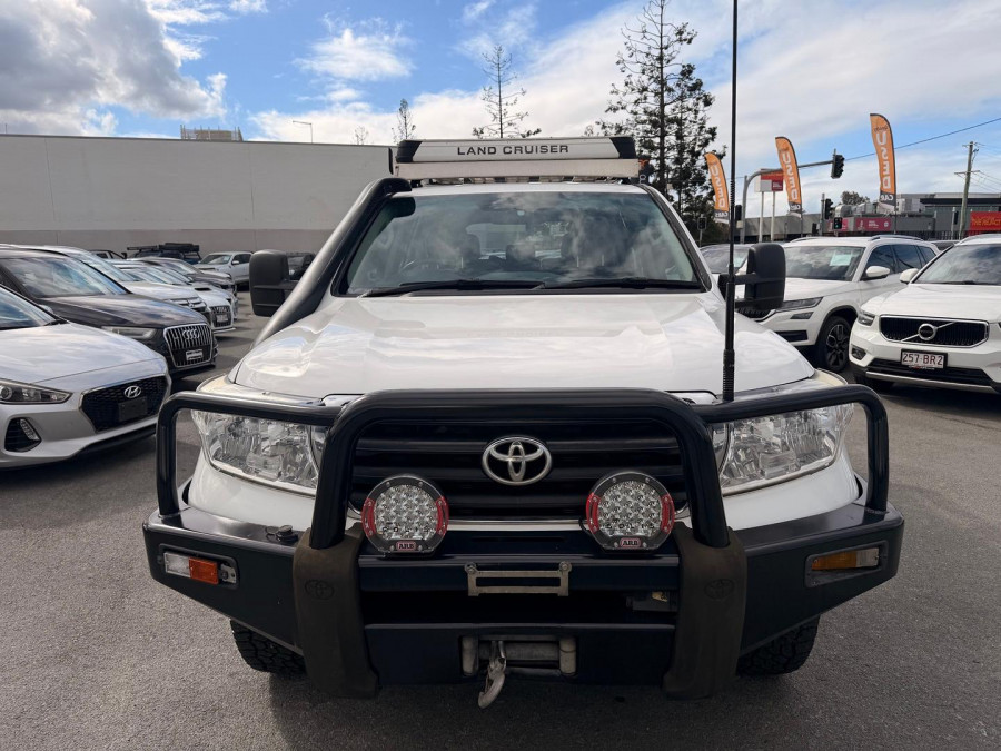 2009 Toyota LandCruiser VDJ200R GXL SUV Image 3