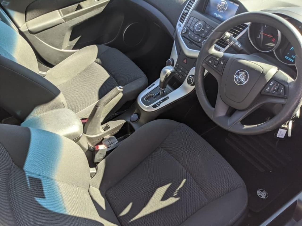 2015 Holden Cruze JH SERIES II MY15 EQUIPE Hatch Image 9