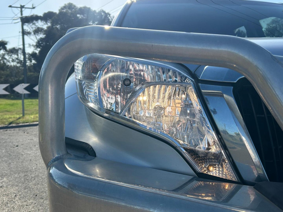 2014 Toyota LandCruiser Prado GDJ150R GXL SUV Image 11
