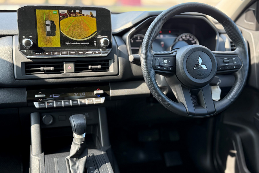 2024 Mitsubishi Triton MV GLX Ute Image 13